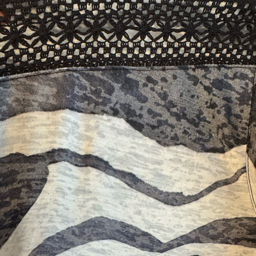 ❤️NWT  DIANE GILMAN DG2 Burnout Knit Top Black Zebra Print  LARGE   #W - Picture 4 of 8